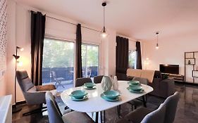 Key Biscayne Elegant 77Sqm Apt In Paleo Faliro